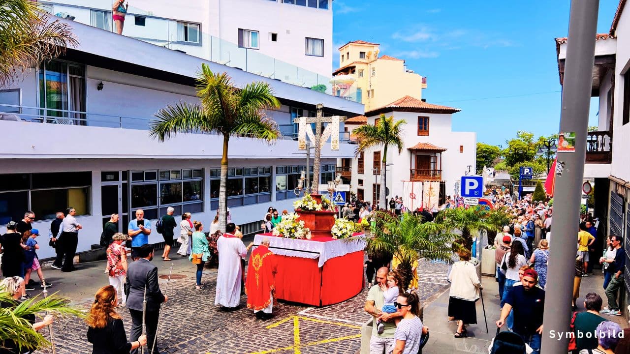 Día de la Cruz Puerto de la Cruz Prozession 1